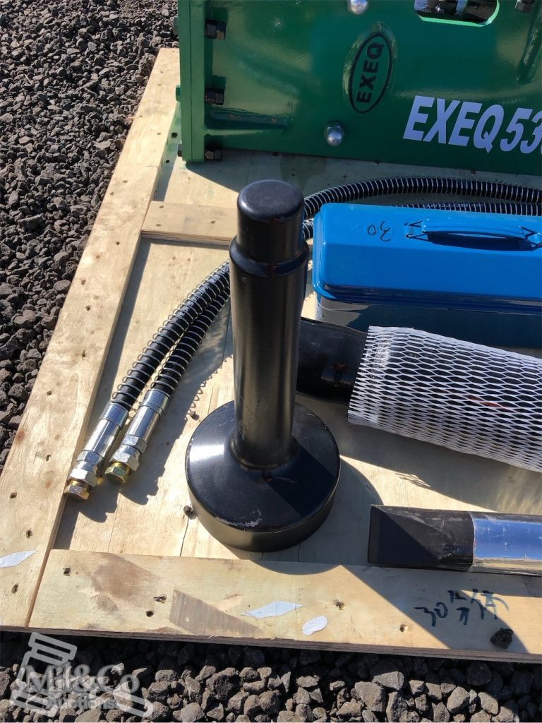 Post Driver / Rock Breaker Attachment for Skid Steer / Excavator EXEQ530 parts and hoses