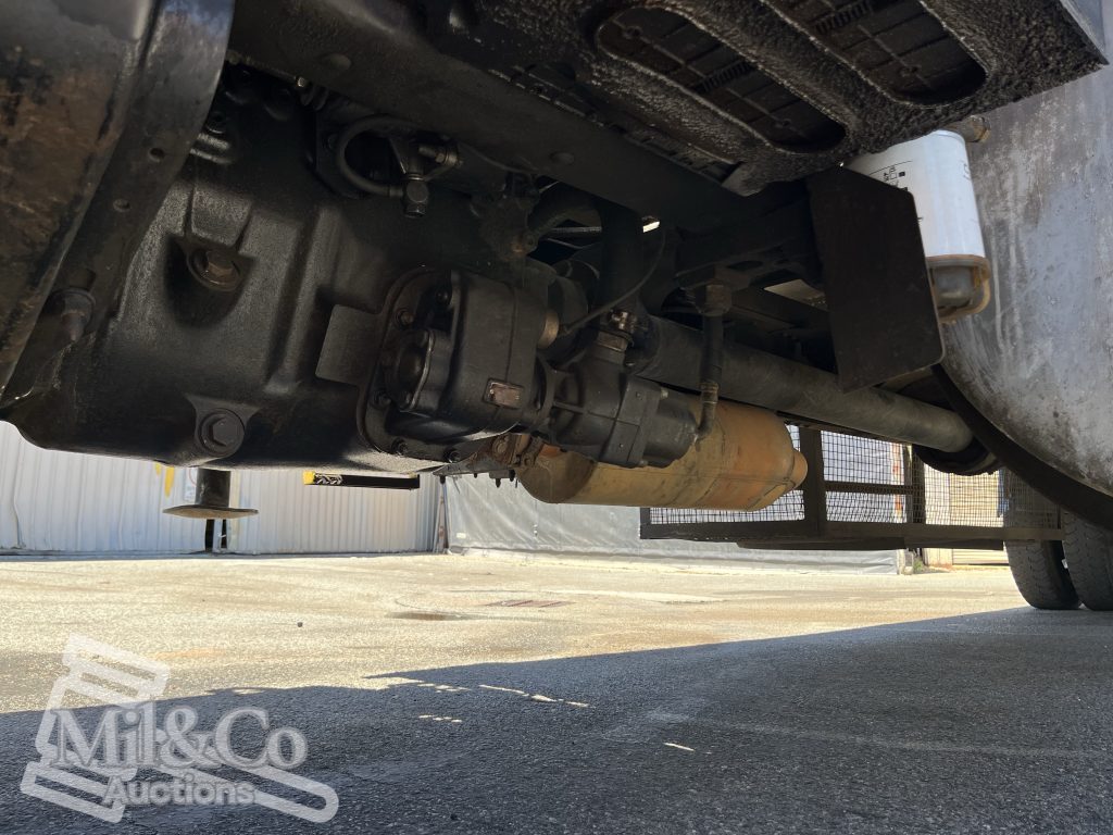 2005 Hino Ranger Tray Back Truck with Crane undercarriage