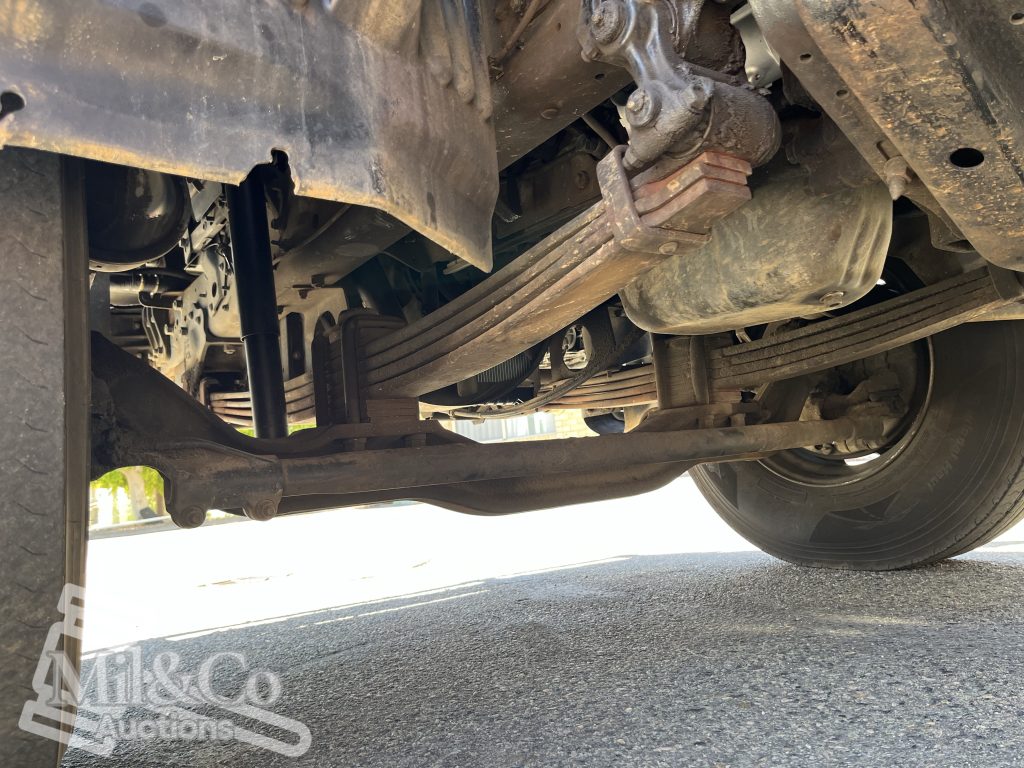 2005 Hino Ranger Tray Back Truck with Crane undercarriage