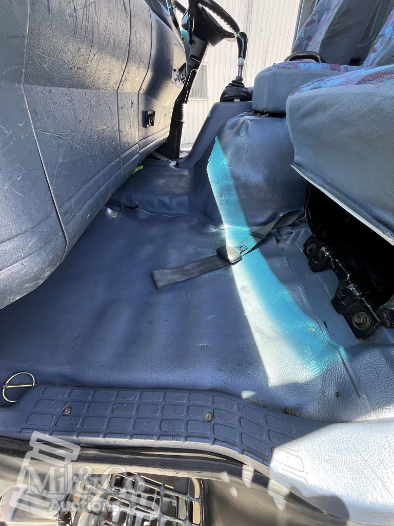 2005 Hino Ranger Tray Back Truck with Crane interior passenger floor