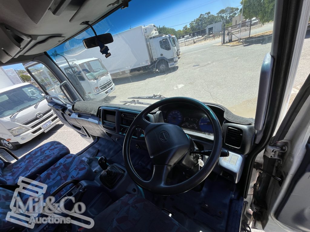 2005 Hino Ranger Tray Back Truck with Crane interior steering wheel