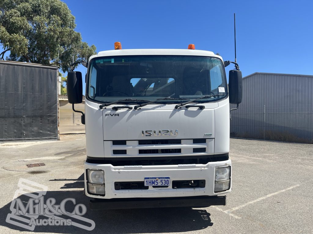 2012 Isuzu FVZ 1000 Tray Back Truck with Hiab exterior front
