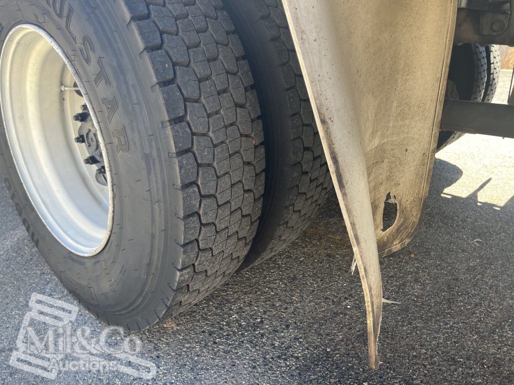 2012 Isuzu FVZ 1000 Tray Back Truck with Hiab rear tyre tread