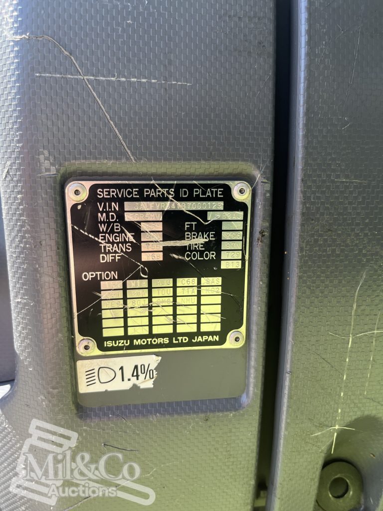 2012 Isuzu FVZ 1000 Tray Back Truck with Hiab tyre placard