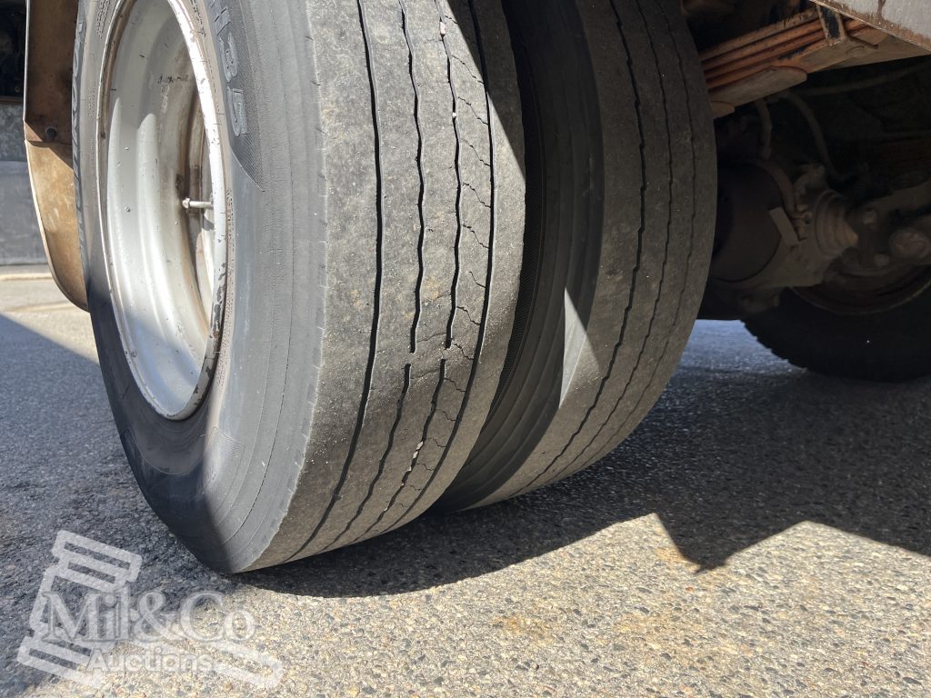 2004 Hino 500 FD Fridge Truck drivers side drive tyre tread