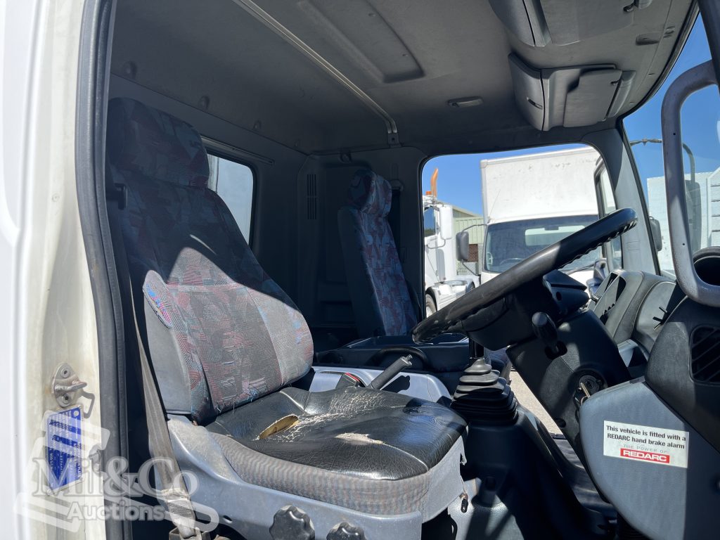 2004 Hino 500 FD Fridge Truck interior drivers seat
