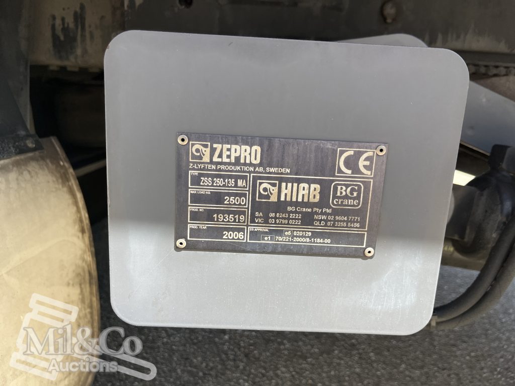 2005 Hino 500 GH Fridge Truck Hiab 2.5 tonne tuckaway tail lift identification plate