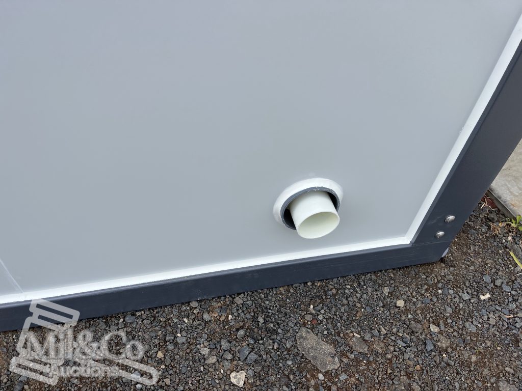 Dual Toilet / Shower Block exterior plumbing