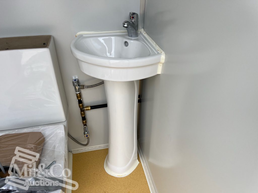 Dual Toilet / Shower Block vanity