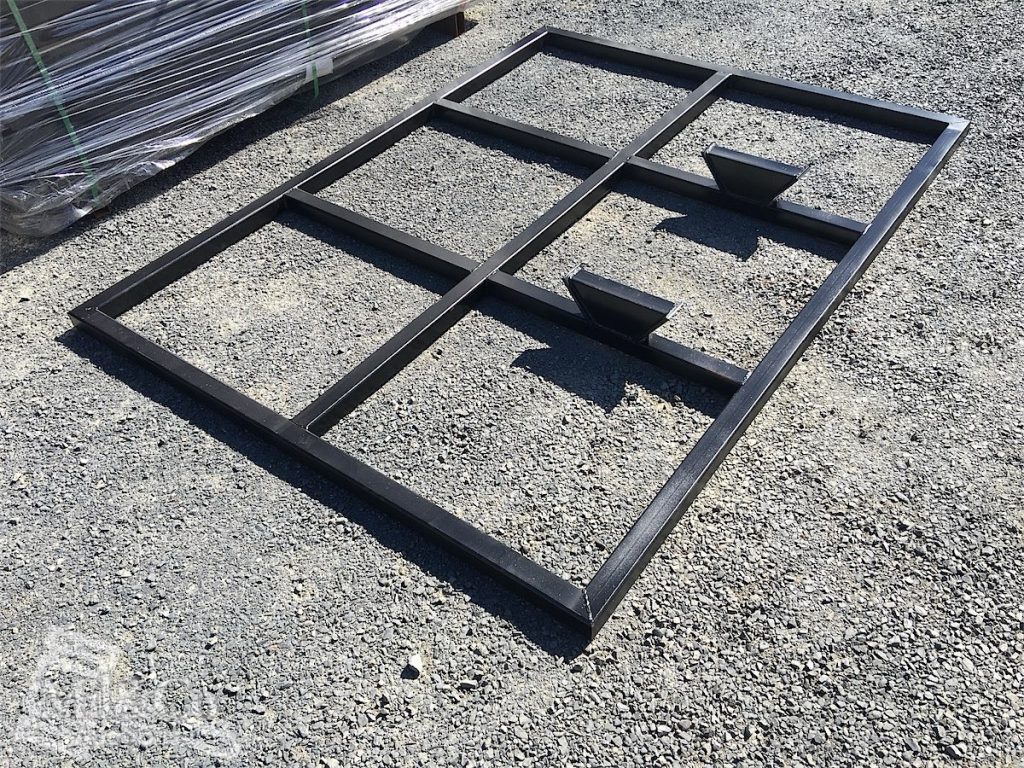 Medium Levelling Bar Attachment for Skid Steer