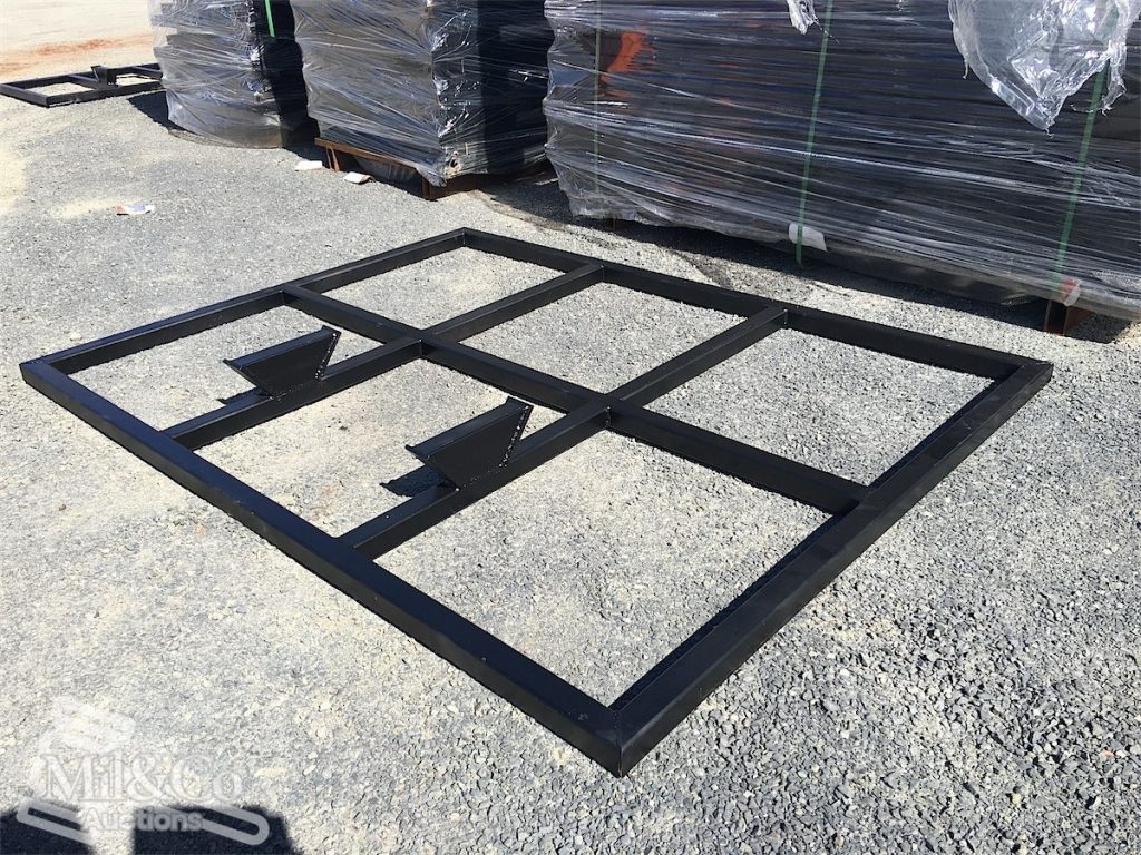 Medium Levelling Bar Attachment for Skid Steer
