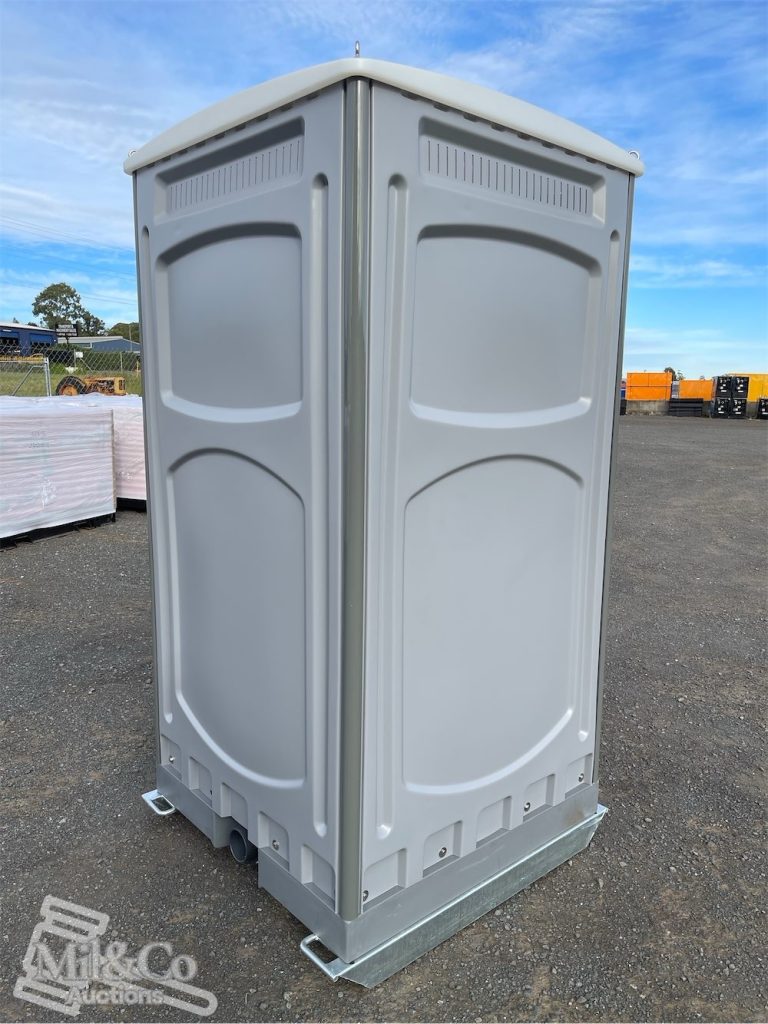 Portaloo exterior rear corner