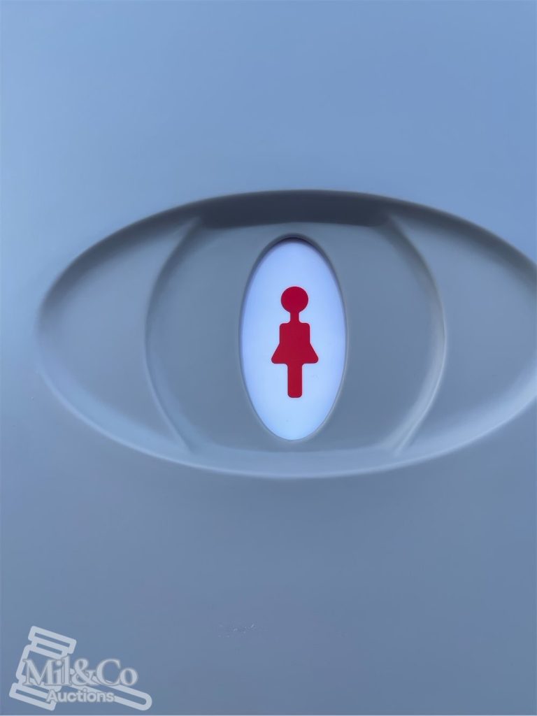 Portaloo front symbol female
