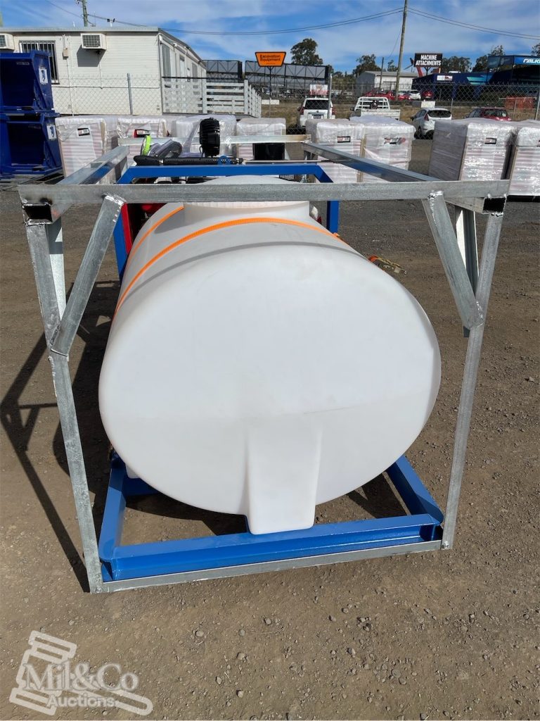 Heated Pressure Washer With Tank