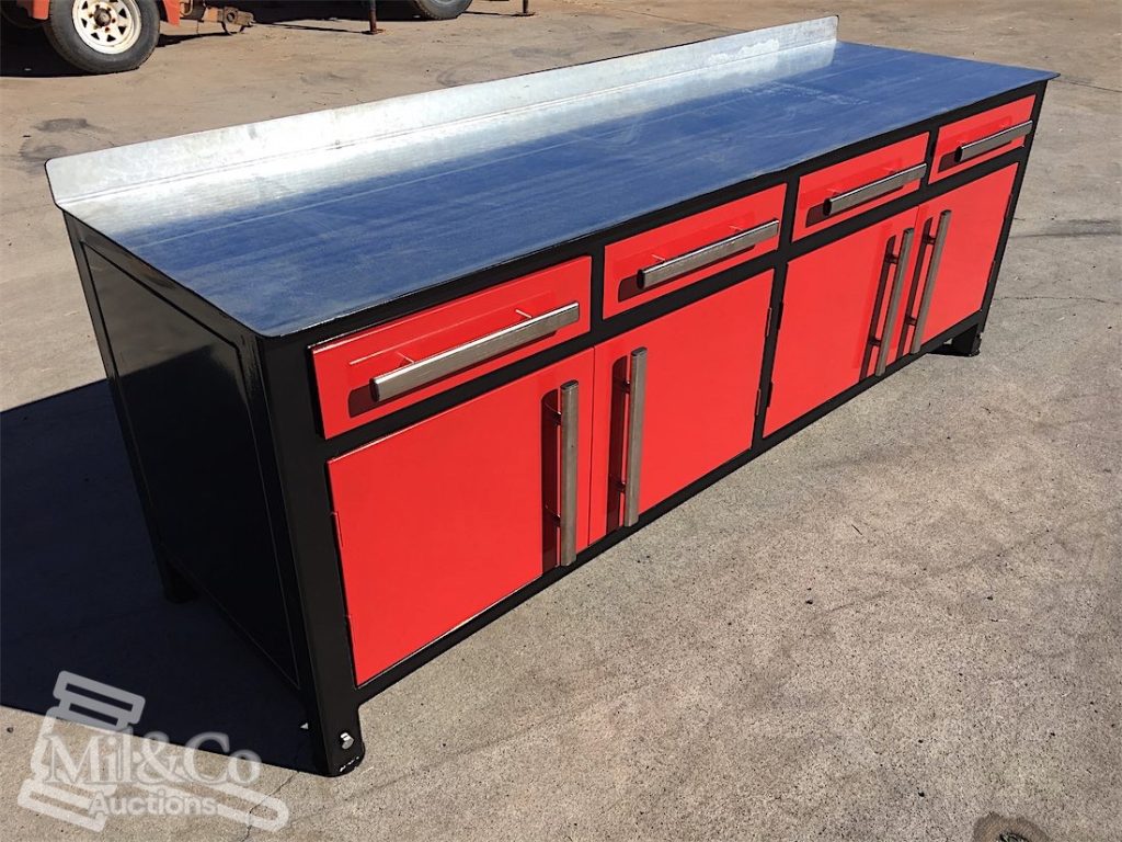 Welding Table With Heavy Duty Work Top