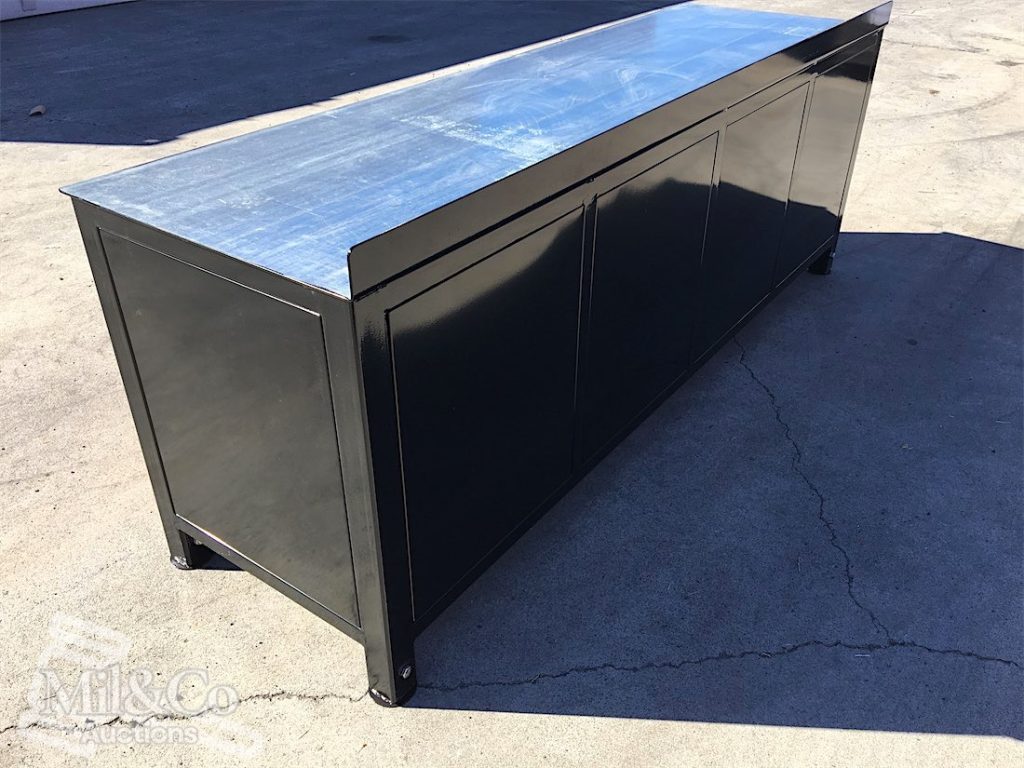 Welding Table With Heavy Duty Work Top
