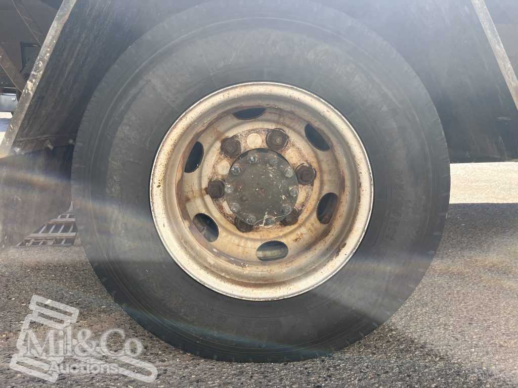 2015 Hino 300 717 Crew Cab Tray Back Truck rear tyre size showing 215/85R16