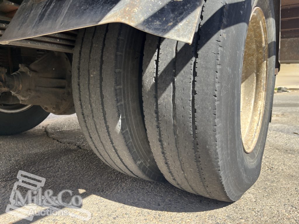 2015 Hino 300 717 Crew Cab Tray Back Truck passenger rear tyre tread