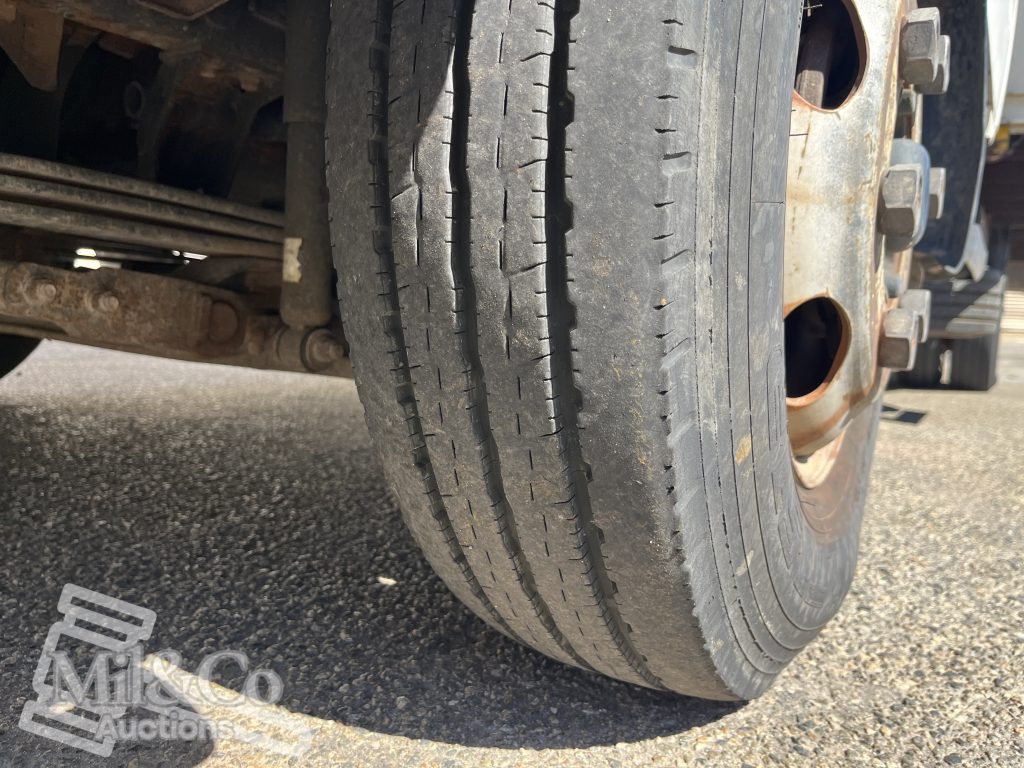 2015 Hino 300 717 Crew Cab Tray Back Truck passenger steer tyre tread