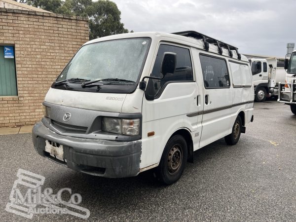 2003 Mazda E2000H Camper Van exterior front passenger corner