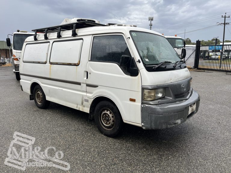 2003 Mazda E2000H Camper Van exterior front drivers corner