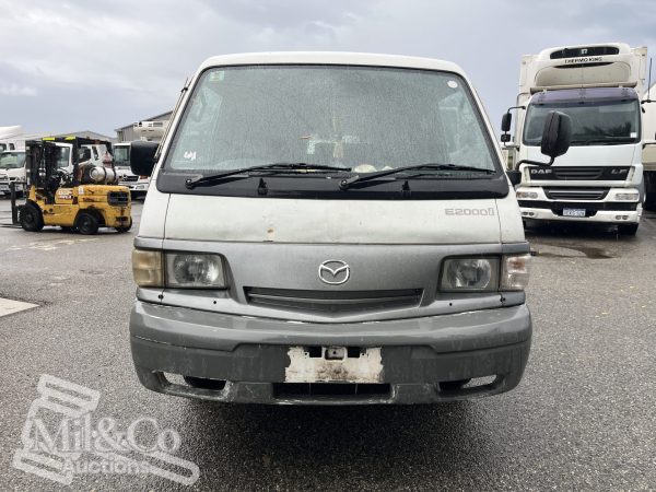 2003 Mazda E2000H Camper Van exterior front