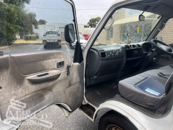 2003 Mazda E2000H Camper Van interior passenger doorway