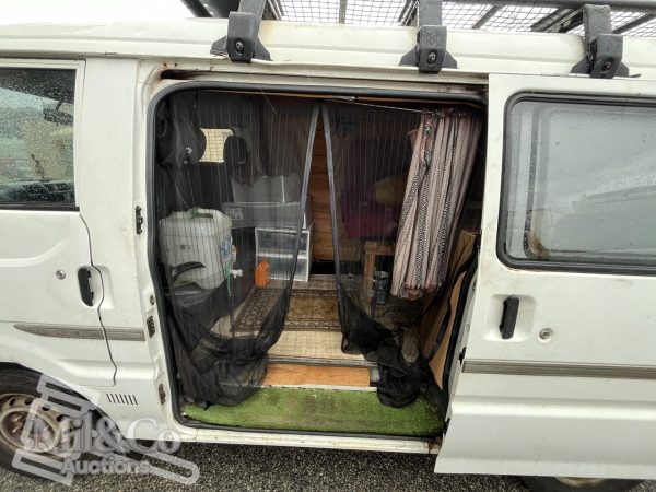2003 Mazda E2000H Camper Van camper area