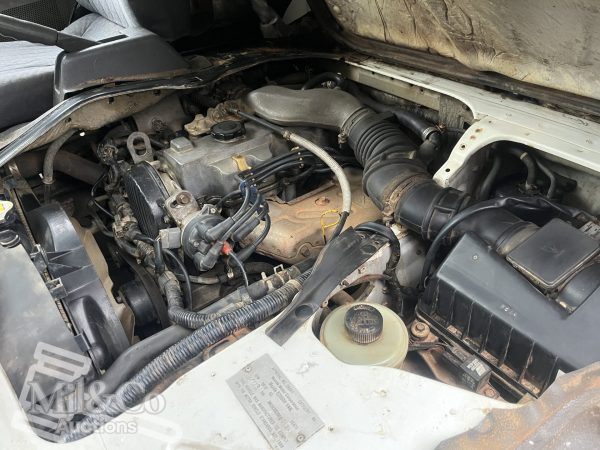 2003 Mazda E2000H Camper Van engine bay